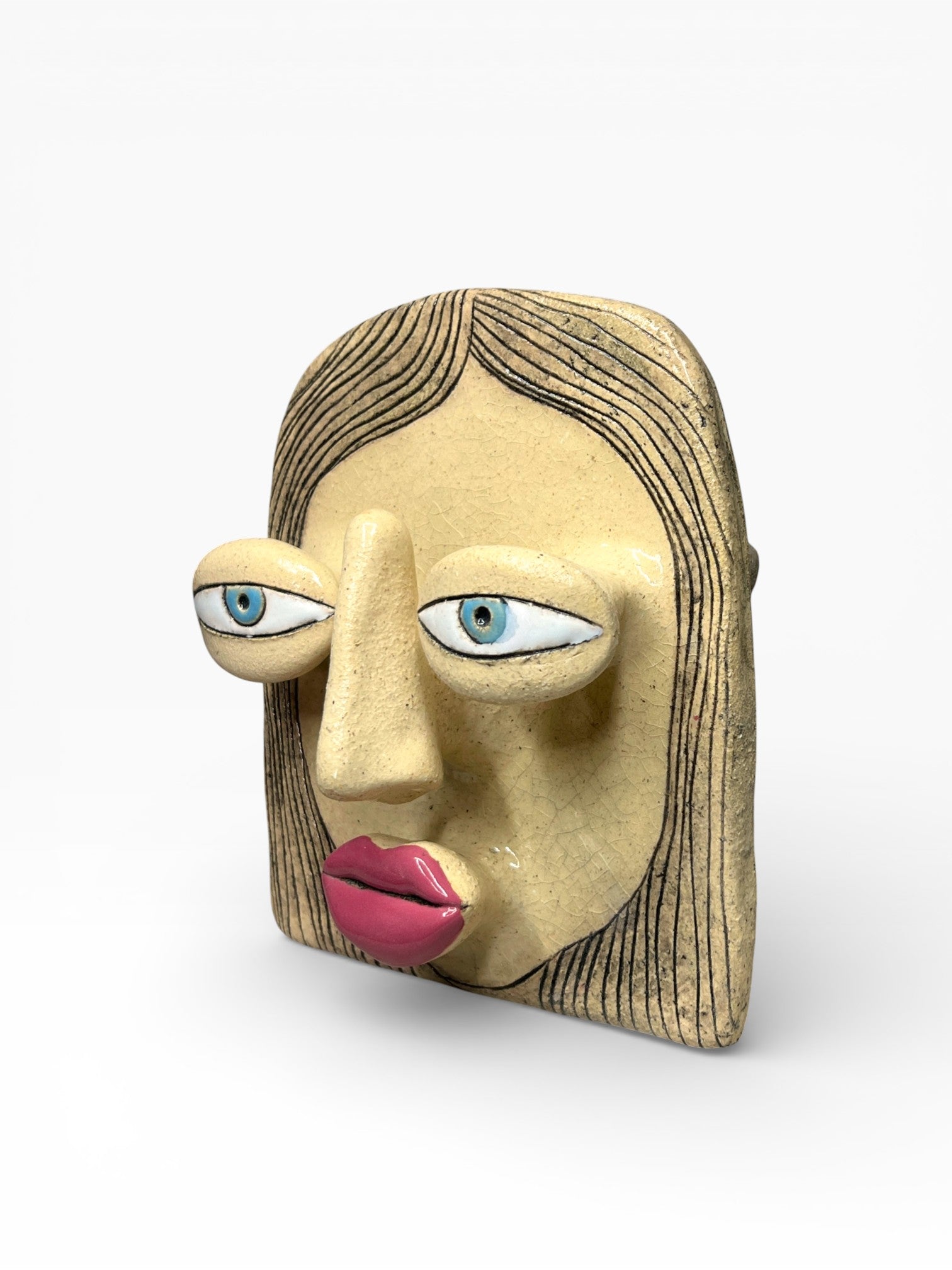 Керамічна маска жіноча білявка